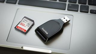 Sandisk 512GB SD Card on Macbook