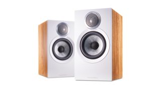 Standmount speakers: Bowers & Wilkins 607 S3