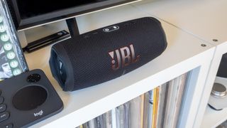 JBL Charge 5