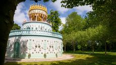 Joana vasconcelos wedding cake Waddesdon Manor 