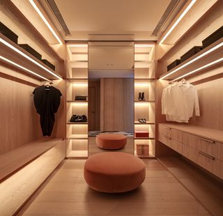 walk in closet at 2 Lucca Avenue, Villa Lucca