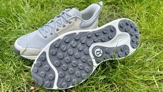 a photo of the lululemon blissfeel trail running shoes