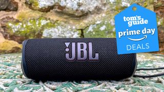 JBL Flip 6 with a Tom&#039;s Guide deal tag