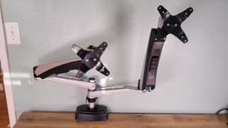 Vari Dual-Monitor Arm