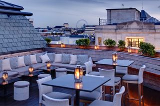 Aqua Nueva rooftop bar