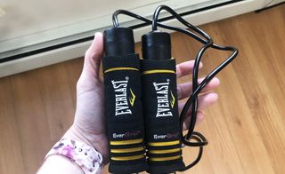 Best weighted jump ropes: Everlast Evergrip Weighted Jump Rope