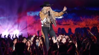 Lainey Wilson performs onstage during the 2024 People&#039;s Choice Awards held at Barker Hangar on February 18, 2024 in Santa Monica, California. 