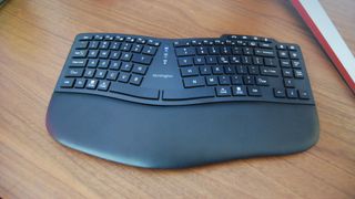 Kensington Pro Fit Ergo KB675 EQ TKL