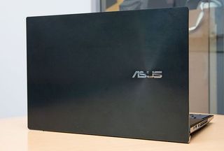 asus zenbook pro duo 010