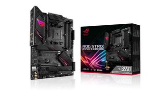 Beste hovedkort: Asus ROG Strix B550-E Gaming mot hvit bakgrunn