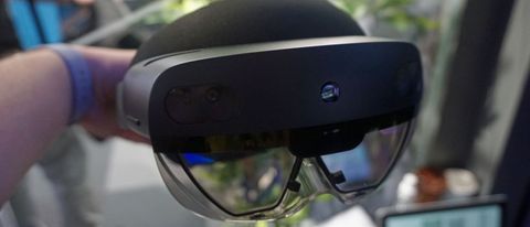 Microsoft HoloLens 2