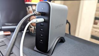 Satechi 200W 6-port USB-C GaN charger