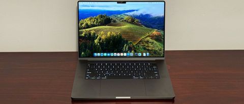 Apple MacBook Pro 16 (Late 2023)