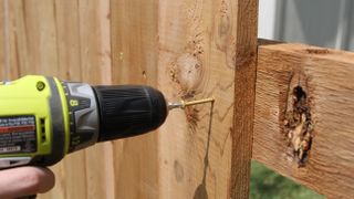 Repairing fence