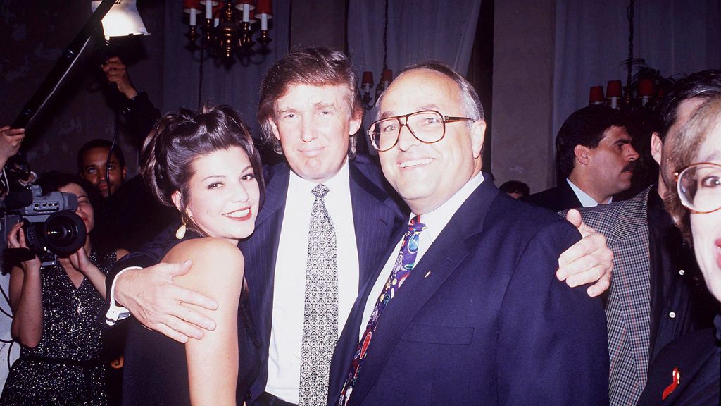 Modelagent Esch (r.) mit Tochter Natasha, Geschäftsmann Trump 1994