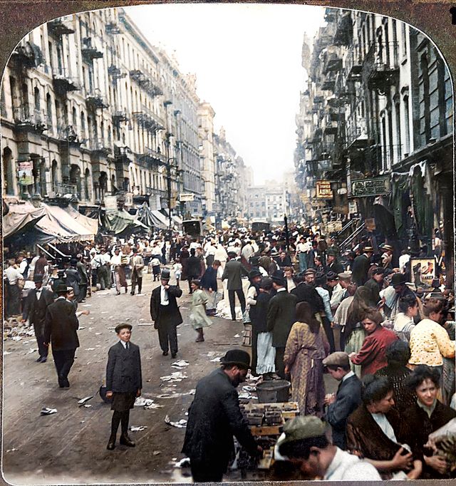 Szene im deutschen Viertel an der Lower East Side, ca. 1900: Der herrliche Mutterlaut in allen möglichen Variationen