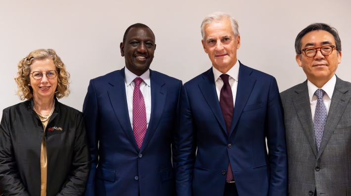 World leaders posing for a group photo