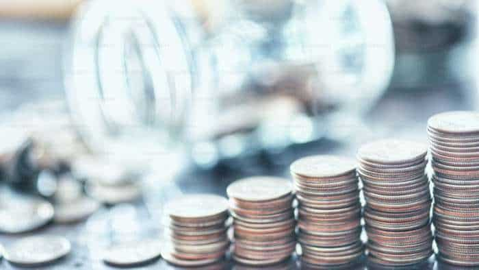  Mutual Fund SIP vs Sukanya Samriddhi Yojana: Which offers higher returns on a Rs 20,000 monthly investment over 15 years? 