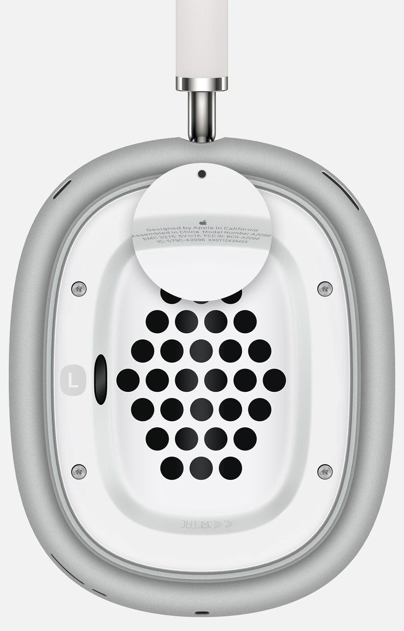 Ubicación del número de modelo en los AirPods Max. El número de modelo está impreso en el audífono izquierdo detrás de la almohadilla.