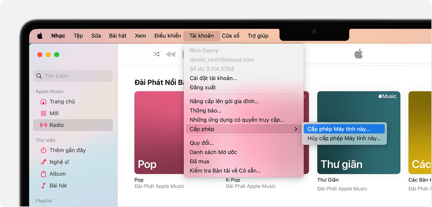 Ứng dụng Apple Music trên máy Mac hiển thị lựa chọn Cấp phép máy tính này hoặc Hủy cấp phép máy tính này