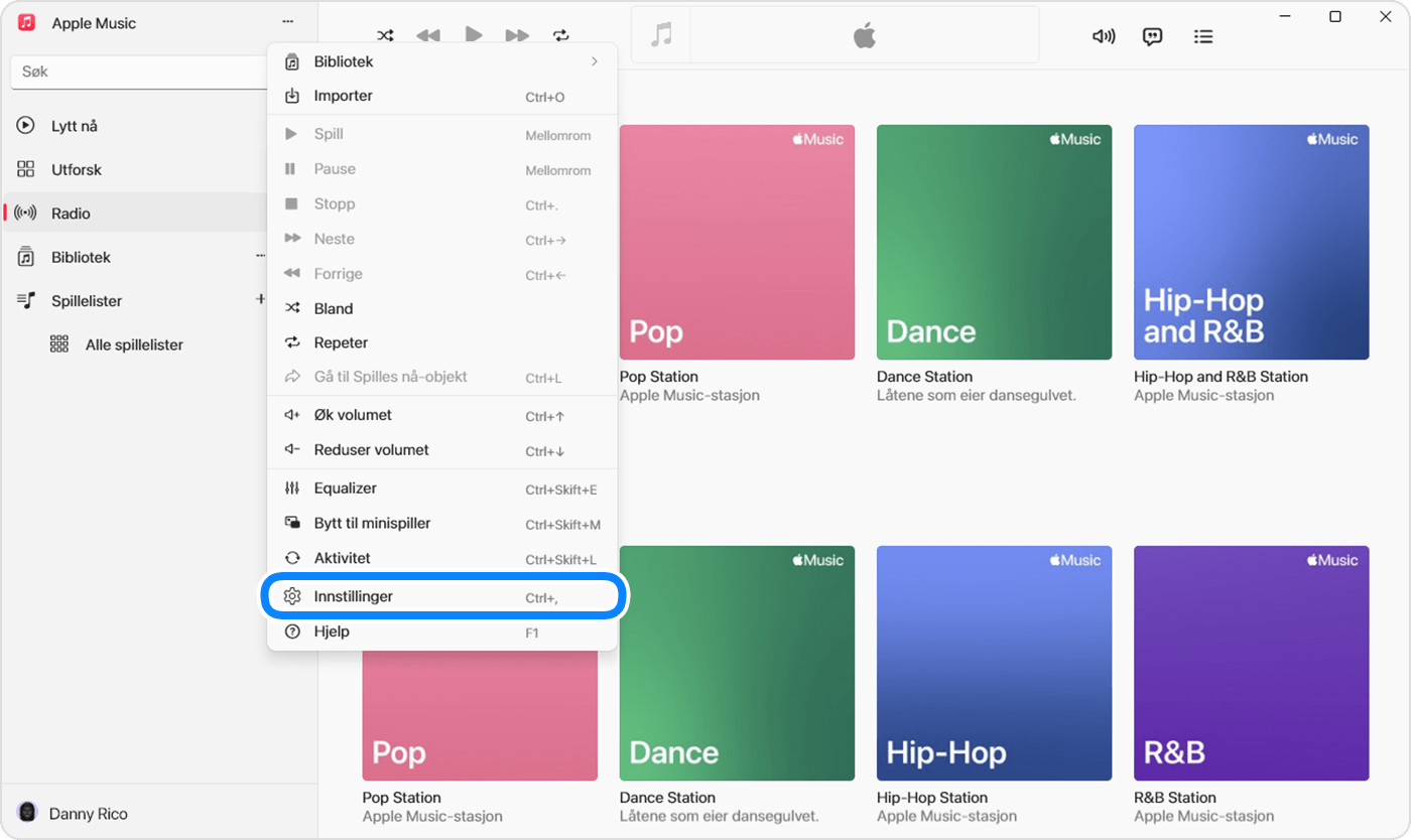 Apple Music-appen for Windows som viser Innstillinger i menyen som vises når du klikker på sidepanel-handlinger.