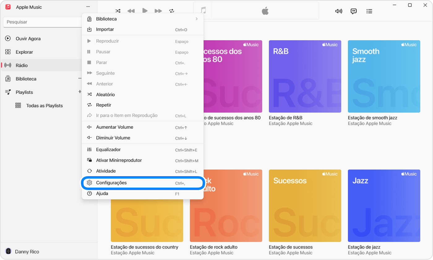 App Apple Music para Windows mostrando Ajustes no menu que aparece ao clicar em Ações da Barra Lateral.