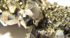 Crystals of niobium metal