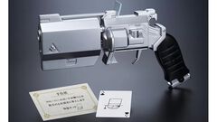 『名探偵コナン』怪盗キッドのトランプ銃が商品化。付属のトランプを実際に発射できる。蝶ネクタイ型変声機とあわせて本日（10/4）16時予約開始