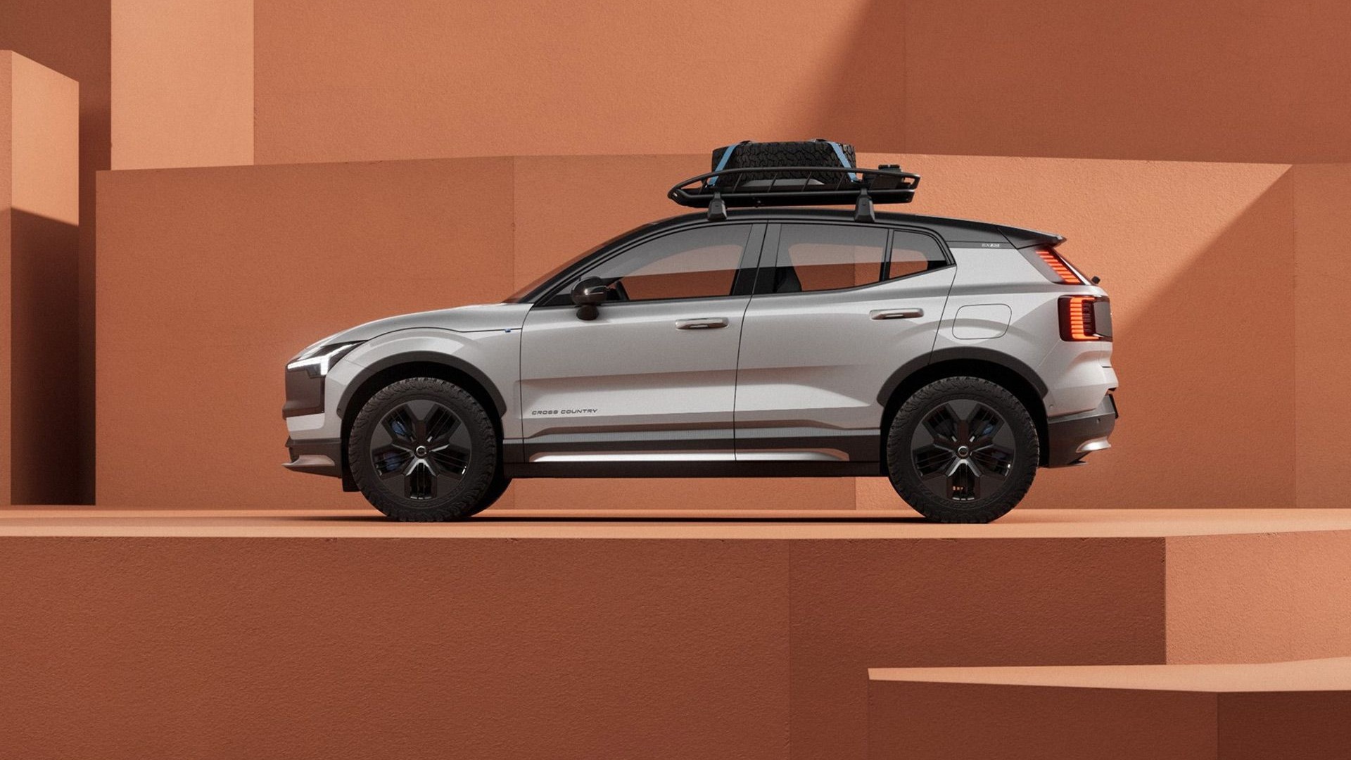 2025 Volvo EX30 Cross Country