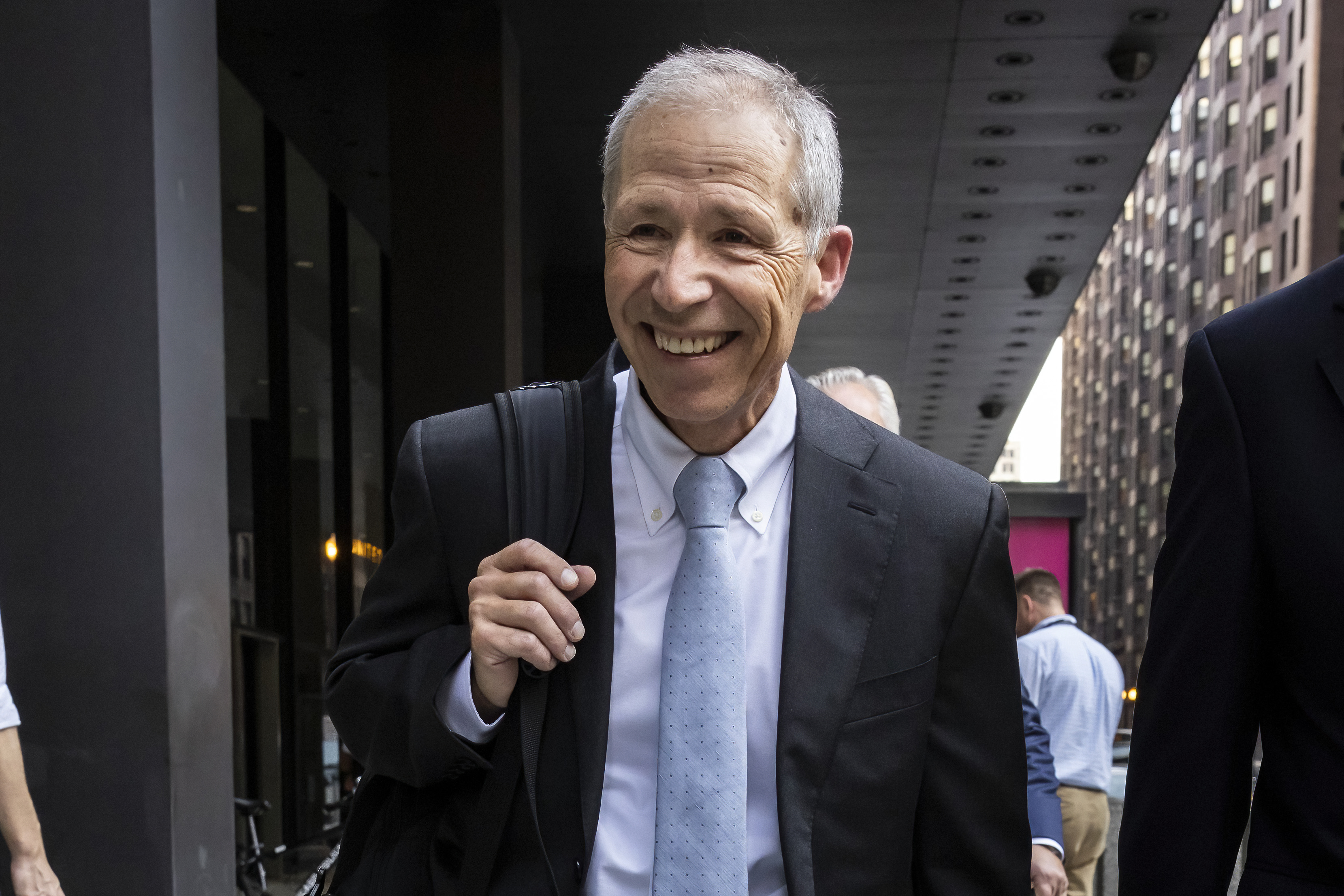 Former AT&amp;T Illinois President Paul La Schiazza walks out of the Dirksen Federal Courthouse after his bribery trial ended with a hung jury.