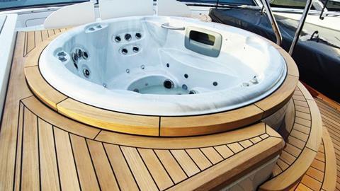 wolz-nautic-designed-superyacht-hot-tub