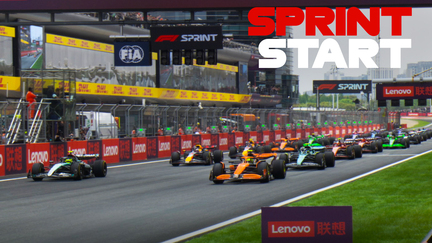 2024 Chinese GP Sprint: Hamilton snatches the lead from Norris at the start in Shanghai