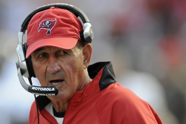 FILE - Tampa Bay Buccaneers defensive coordinator Monte Kiffin looks on during an NFL wildcard football playoff game against the New York Giants, Sunday Jan 6, 2008 in Tampa, Fla. Kiffin, a long-time NFL assistant coach whose Buccaneers defenses routinely ranked among the league’s best, died Thursday, July 11, 2024. He was 84. (AP Photo/Steve Nesius)