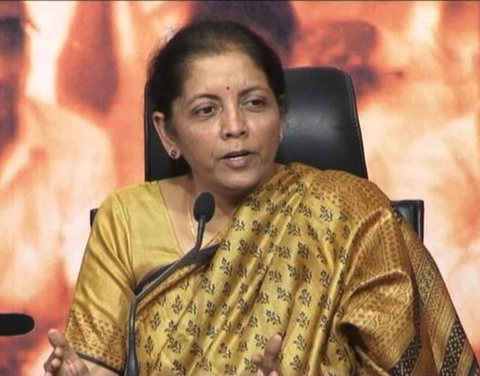 BJP leader Nirmala Sitharaman:<br><br>

'Shocked & saddened by the death of much respected senior leader Shri Gopinath Munde. May God give his family strength to bear with the loss.'