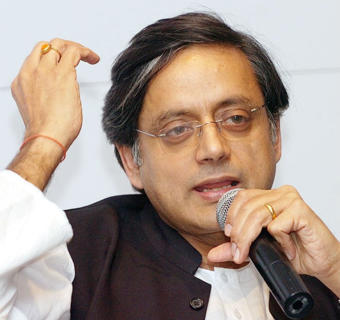 Congress leader Shashi Tharoor:<br><br> "Shocking news of demise of Gopinath Munde at his political peak. Sincere condolences to Munde family, BJP & his Government colleagues"