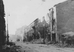 Ruinas del ghetto de Varsovia después del levantamiento del ghetto. Polonia, mayo de 1943.