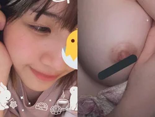 《自撮り女子》某男性アイドルにセフレ扱いされた素人ギャルが顔出しでくぱぁ接写自撮りを投稿ｗｗｗ