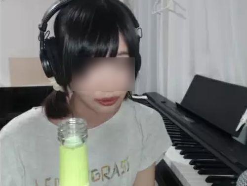 【個人撮影】某美少女Youtuberが生配信で泥酔してしまい無意識にパンチラ連発の神回大サービスｗｗｗ