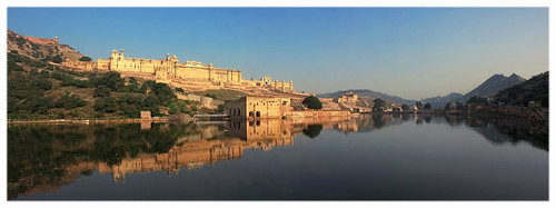 Jaipur IND - Amber Fort and Maota Lake