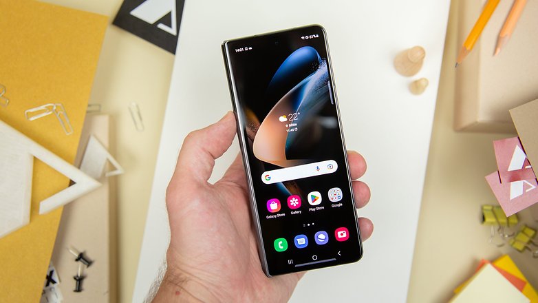 Samsung Galaxy Z Fold 4 Außendisplay