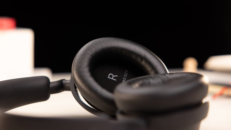 Übersicht über die Sennheiser Accentum Wireless-Ohrpolster