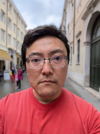 Google Pixel 8a: Selfiekamera (1,4x Digitalzoom) - Porträtmodus an