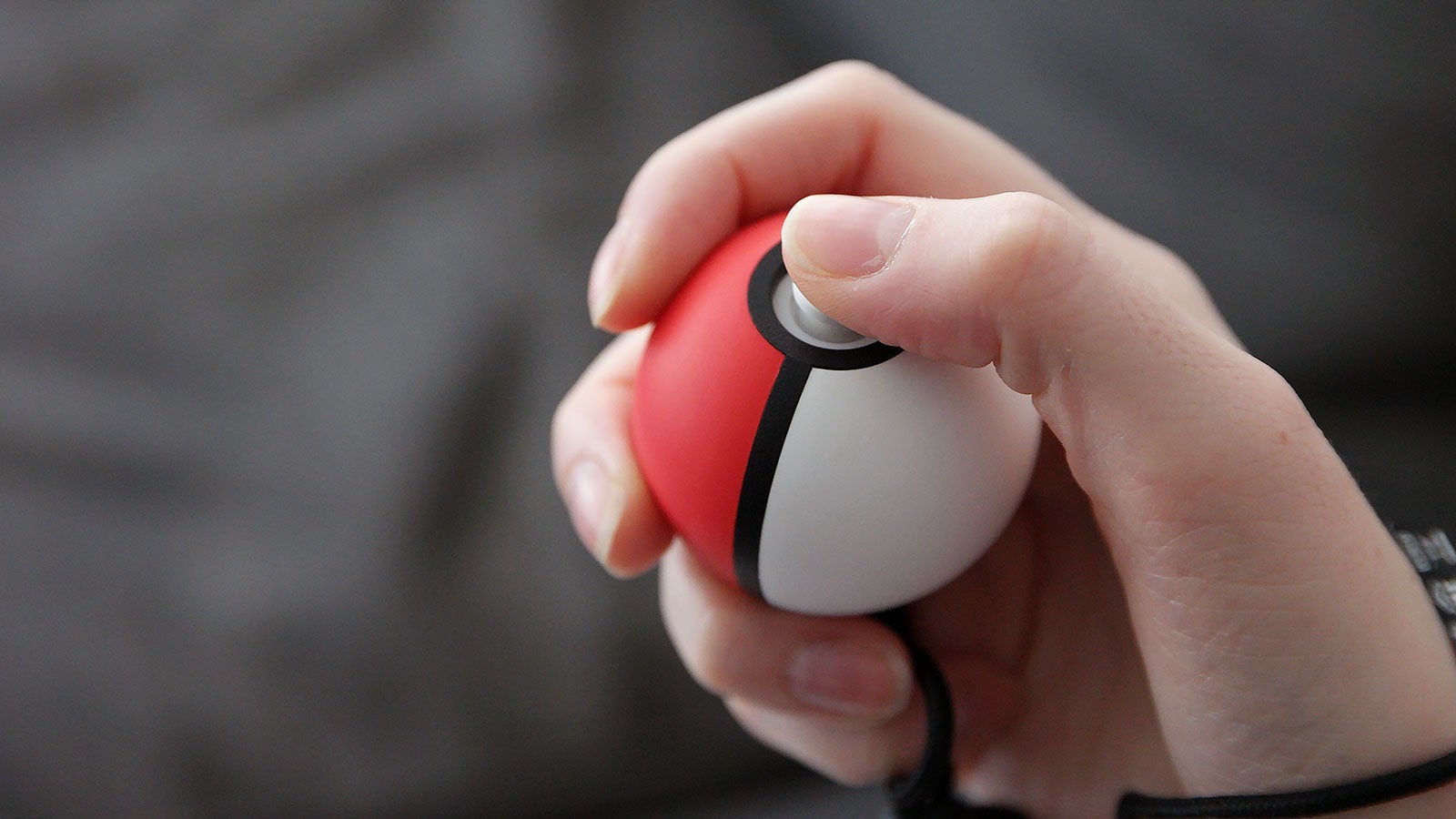 For people with bigger hands, the ball’s small size might cause cramps. Also, while they do show one picture on the box on how to hold this thing, there’s not much info telling people that this is the best way to grip the Poké Ball Plus as a controller.