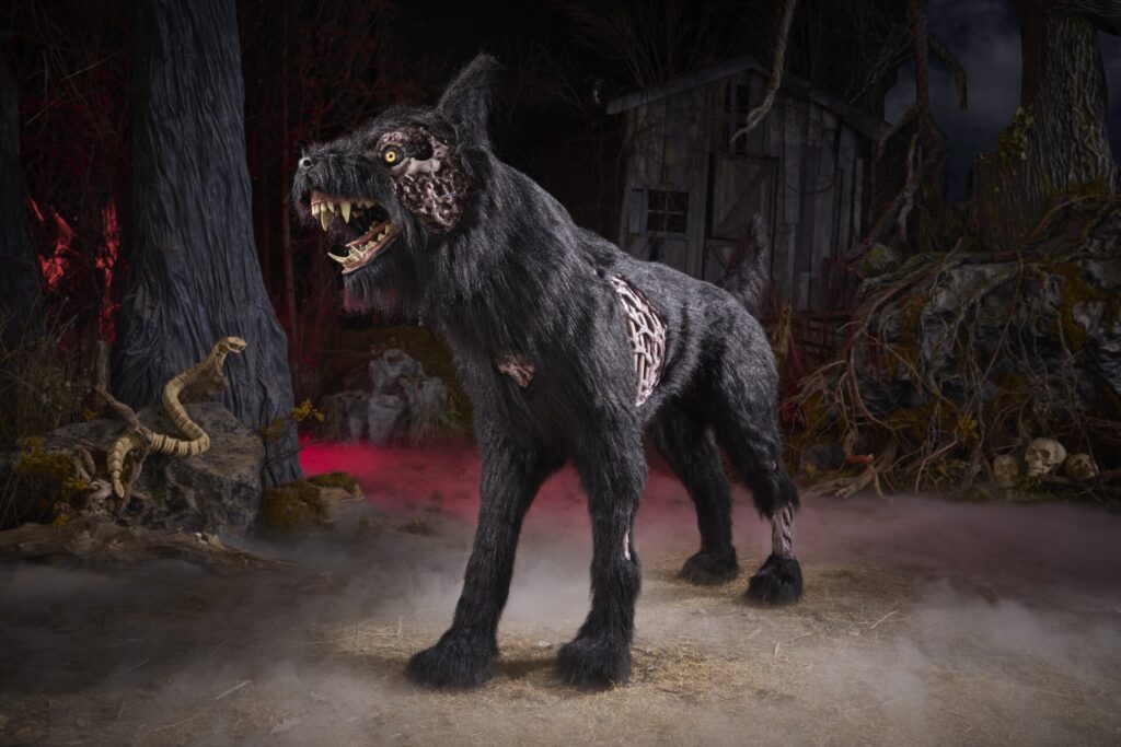 5.5 Ft Animated Led Fear Valley Wolf Lifestyle