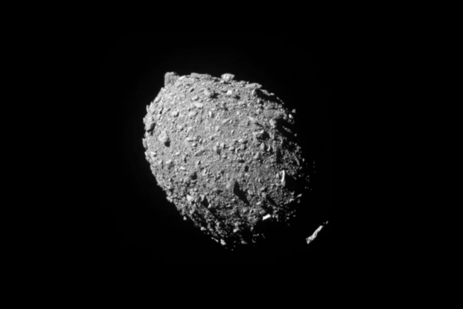 The asteroid Dimorphos seen two seconds before impact by the DART mission.