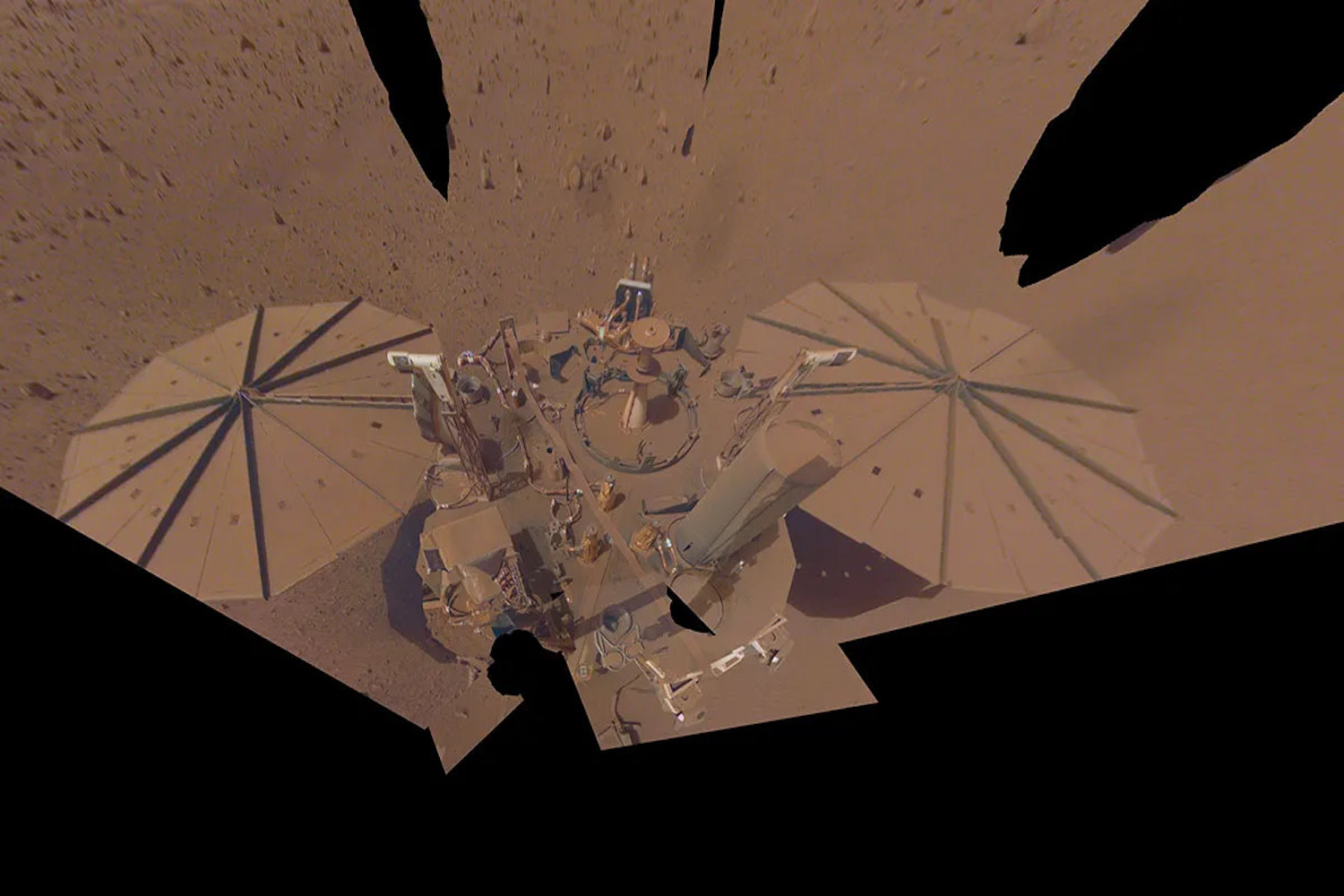 Selfie taken by Mars InSight lander