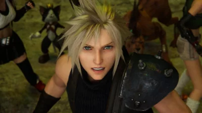 Imagen de Cloud de Final Fantasy 7 mirando hacia arriba