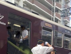 「応用力が高い！」　緊急停止した電車からの避難方法が絶賛される