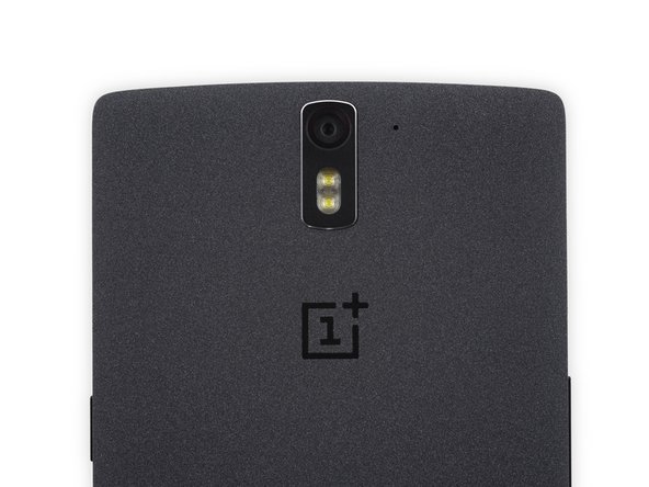 OnePlus One Teardown: step 2, image 1 of 3
