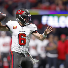 Baker Mayfield of the Tampa Bay Buccaneers throws for a touchdown pass